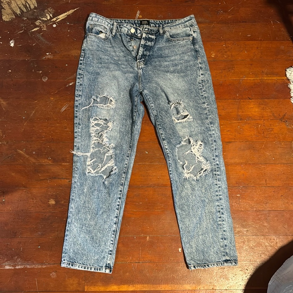 Simple Society blue ripped jeans. Size 11/30